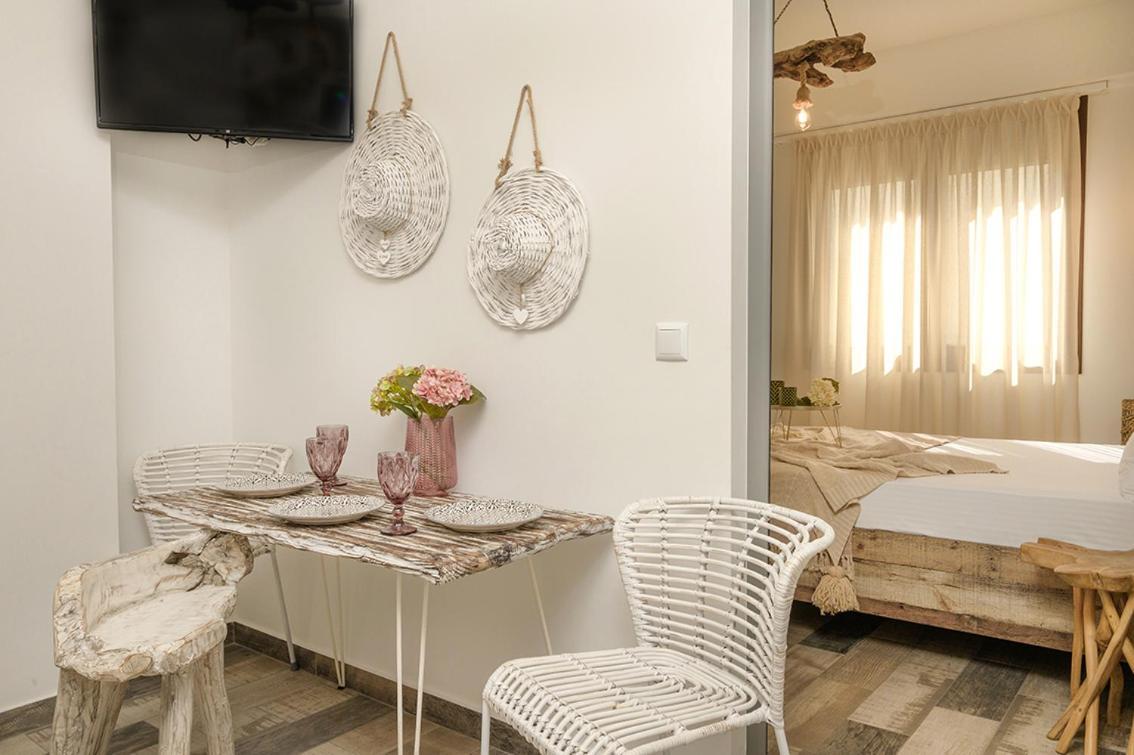 Meltemi Luxury Отель *